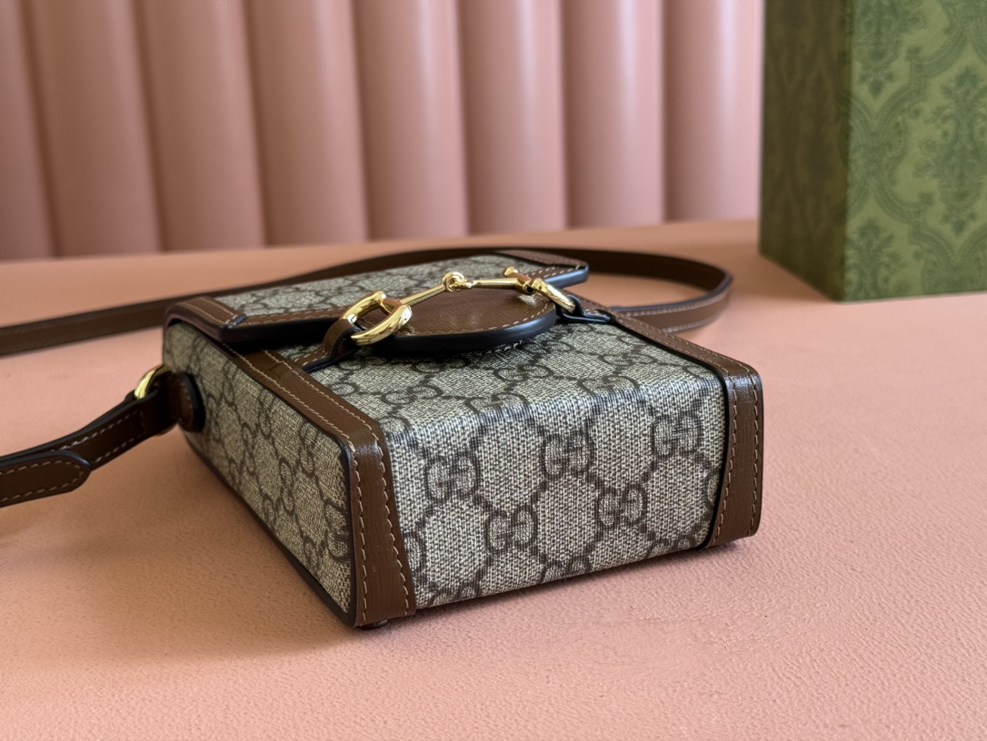 Gucci Satchel Bags